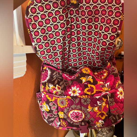 EUC Vera Bradley Messenger Bag & ID holder Set (Carnaby Retired Pattern) - Picture 12 of 15